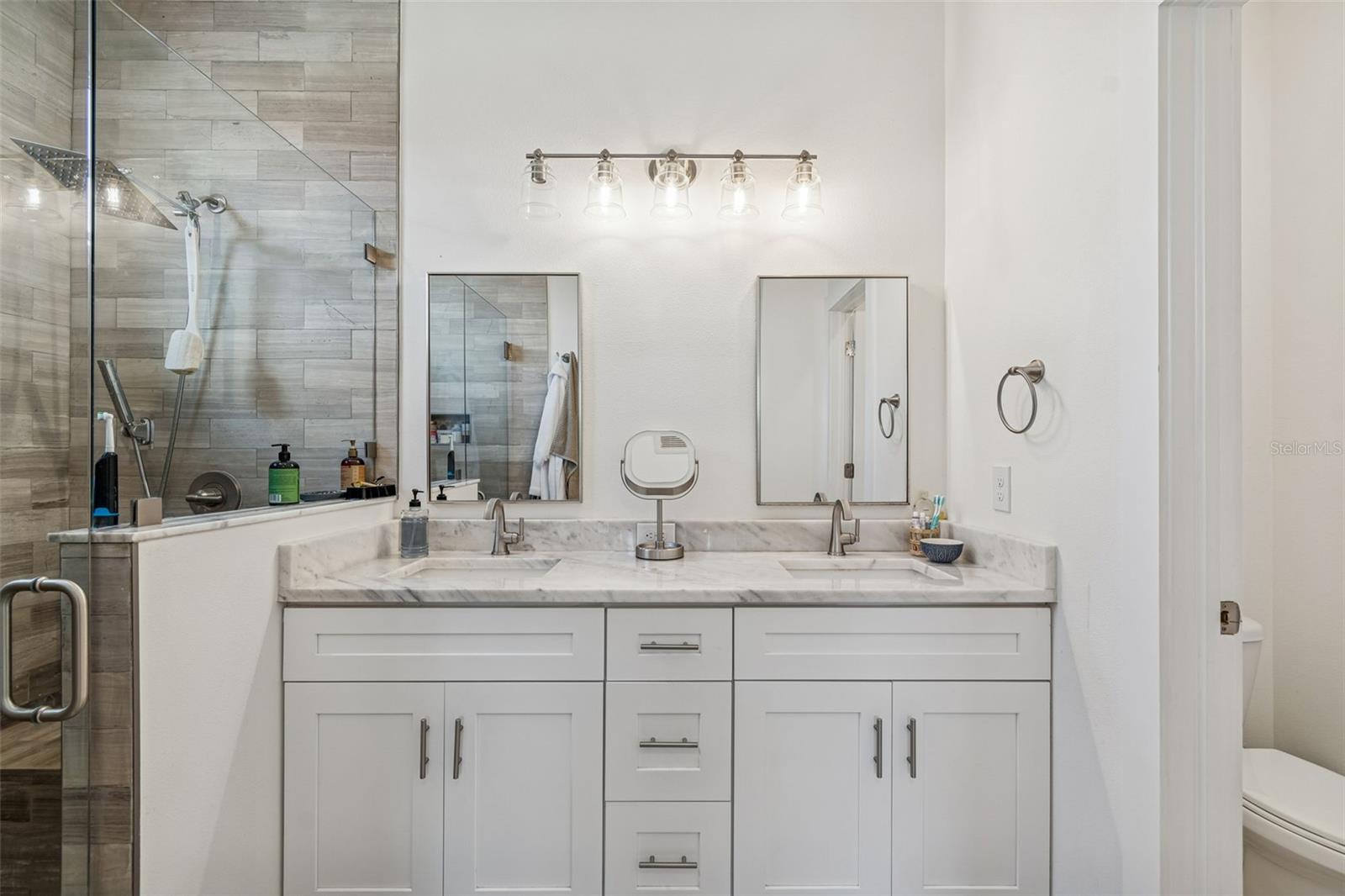 DORMANY COUNTRY ESTATES - Residential