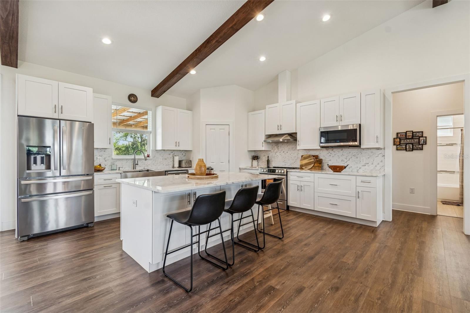 DORMANY COUNTRY ESTATES - Residential