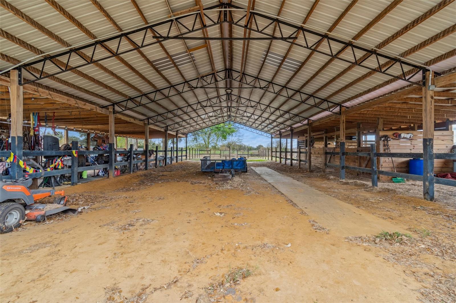 DORMANY COUNTRY ESTATES - Residential