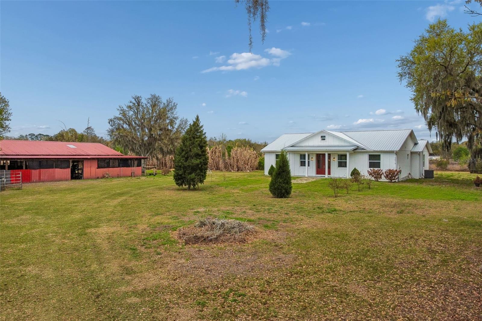 DORMANY COUNTRY ESTATES - Residential