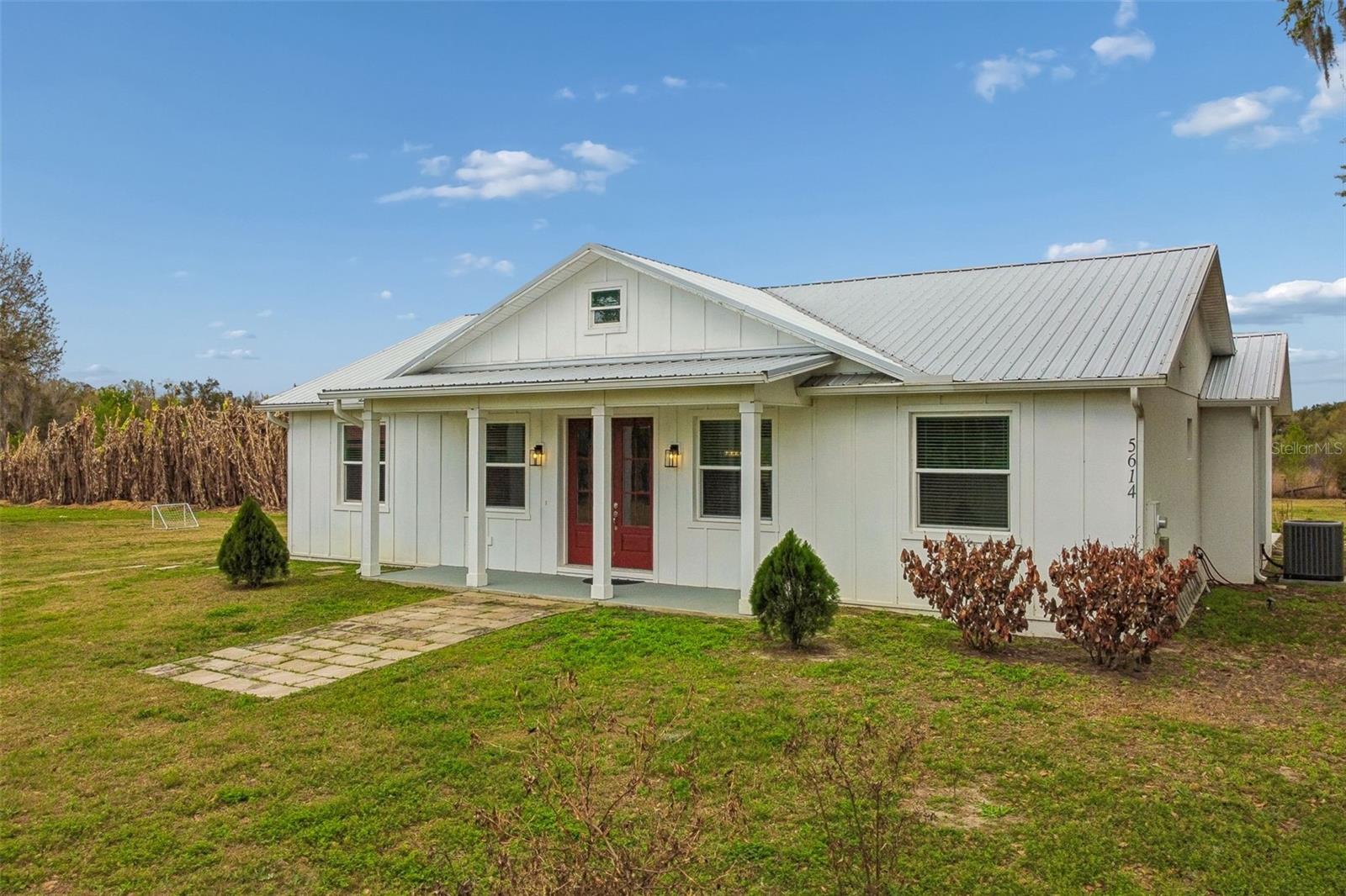 DORMANY COUNTRY ESTATES - Residential