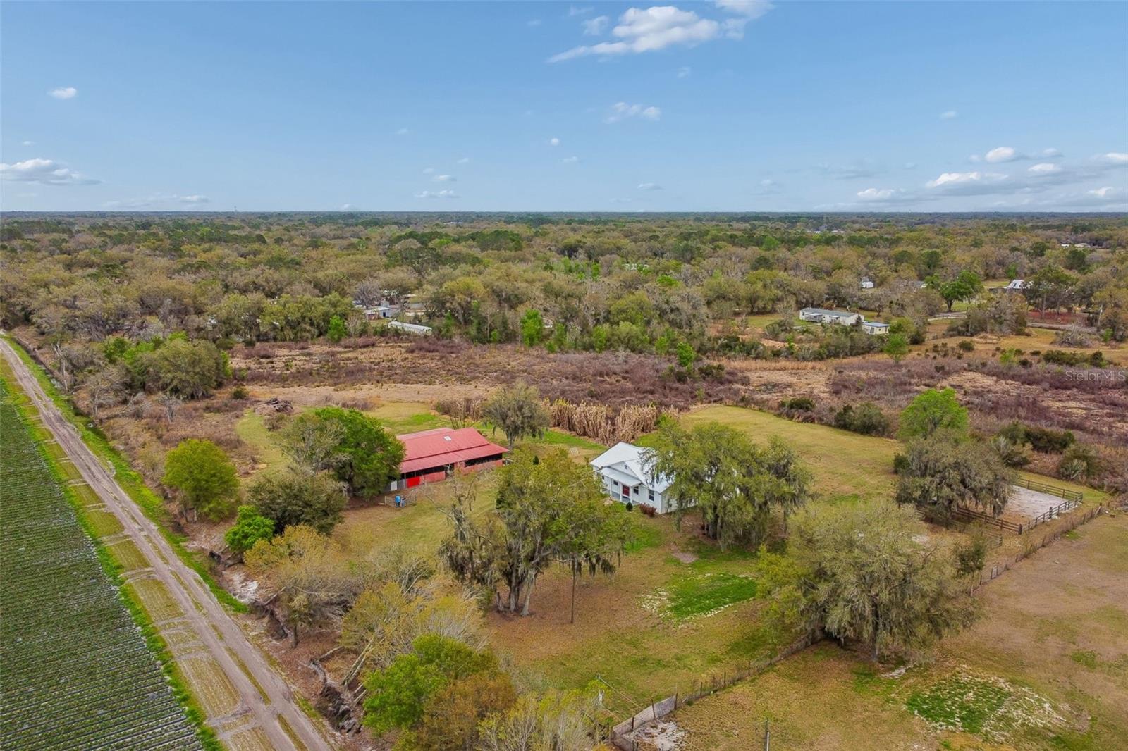 DORMANY COUNTRY ESTATES - Residential