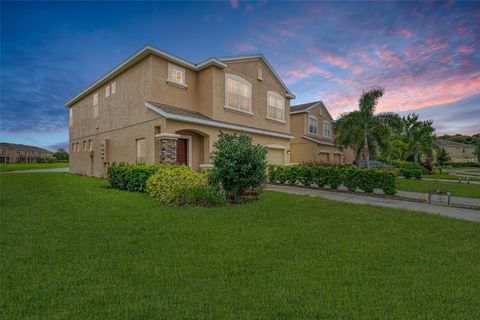 A home in PARRISH