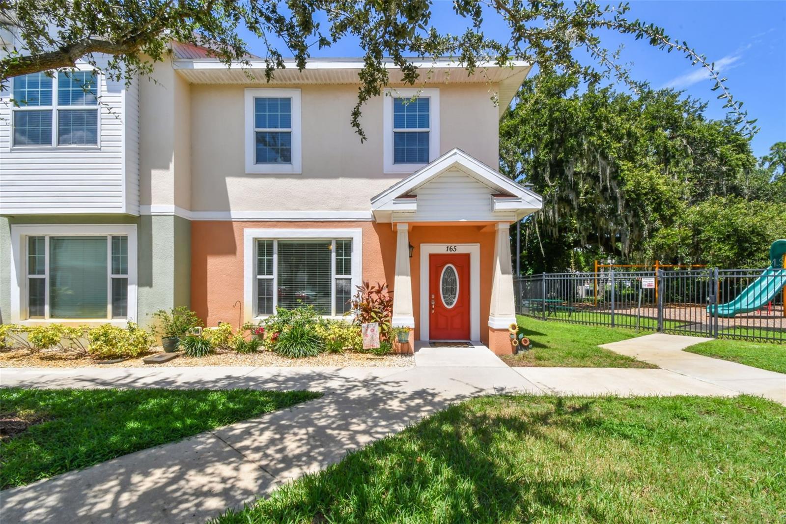 Don’t miss this well kept 3 bedroom, 2.5 bath townhome perfectly situated next to Plant City High School. This spacious end unit offers abundant natural light through its many windows, creating a bright and welcoming atmosphere.
The primary suite features two walk-in closets, providing plenty of storage, while additional closets throughout the home make organization effortless. Step outside to your covered back porch ideal for relaxing outdoors or take advantage of the community park and pool just steps away.
With shopping, dining, and everyday conveniences nearby, this townhome combines comfort, convenience, and location in one great package.