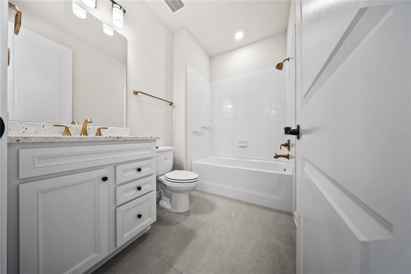 ISLES OF LAKE NONA - Residential