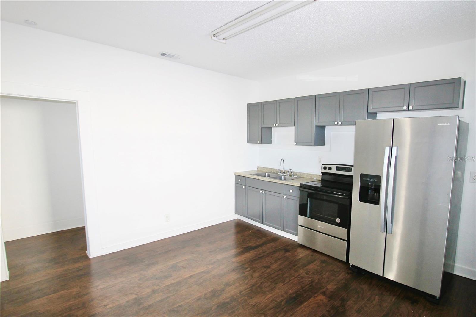 SCENIC HEIGHTS - Commercial Lease