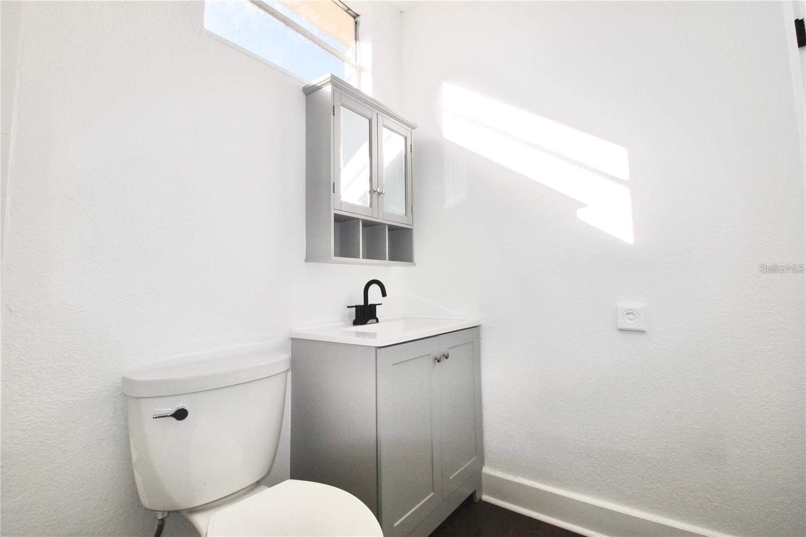 SCENIC HEIGHTS - Commercial Lease