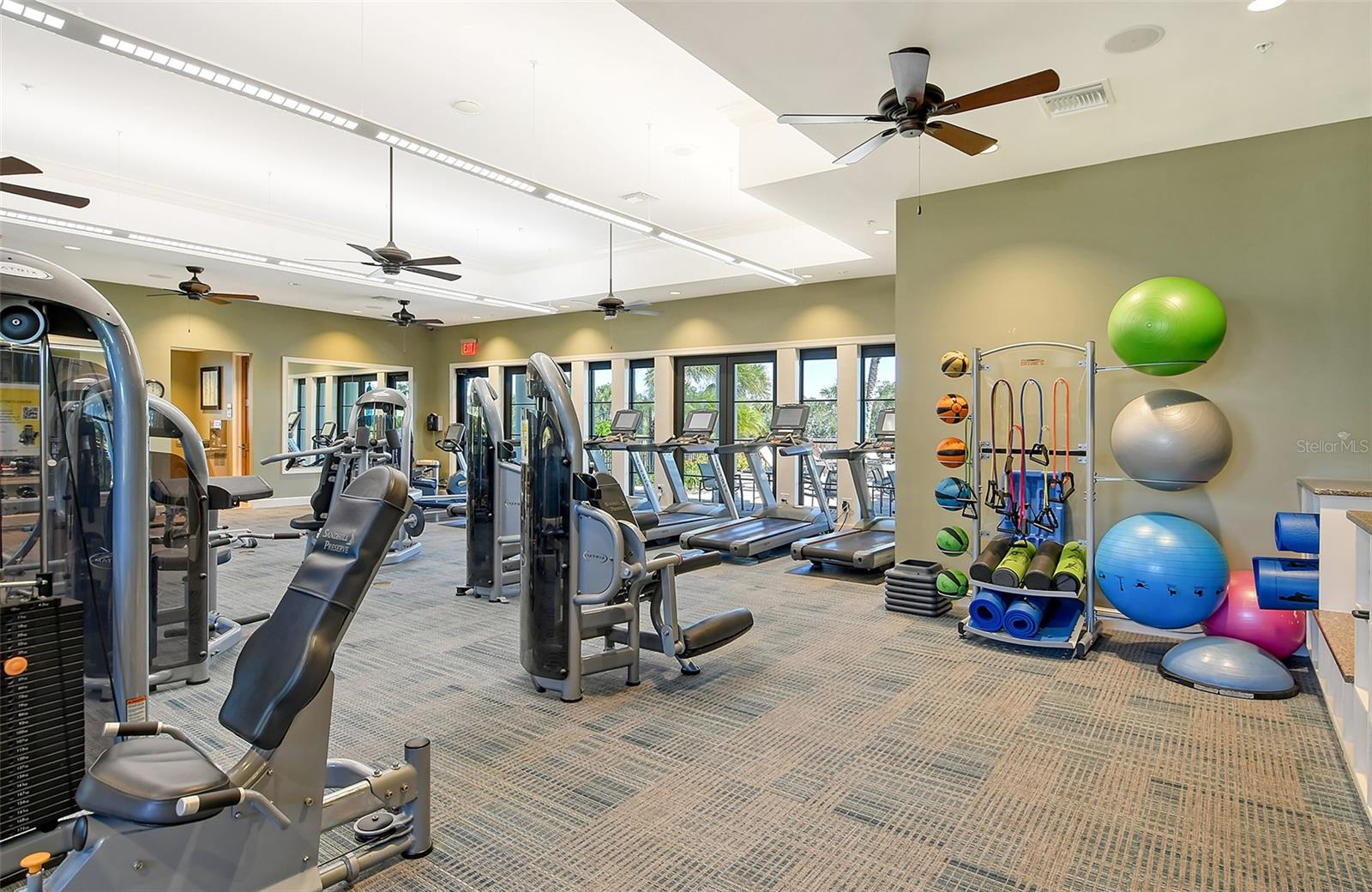 SANDHILL PRESERVE - Residential