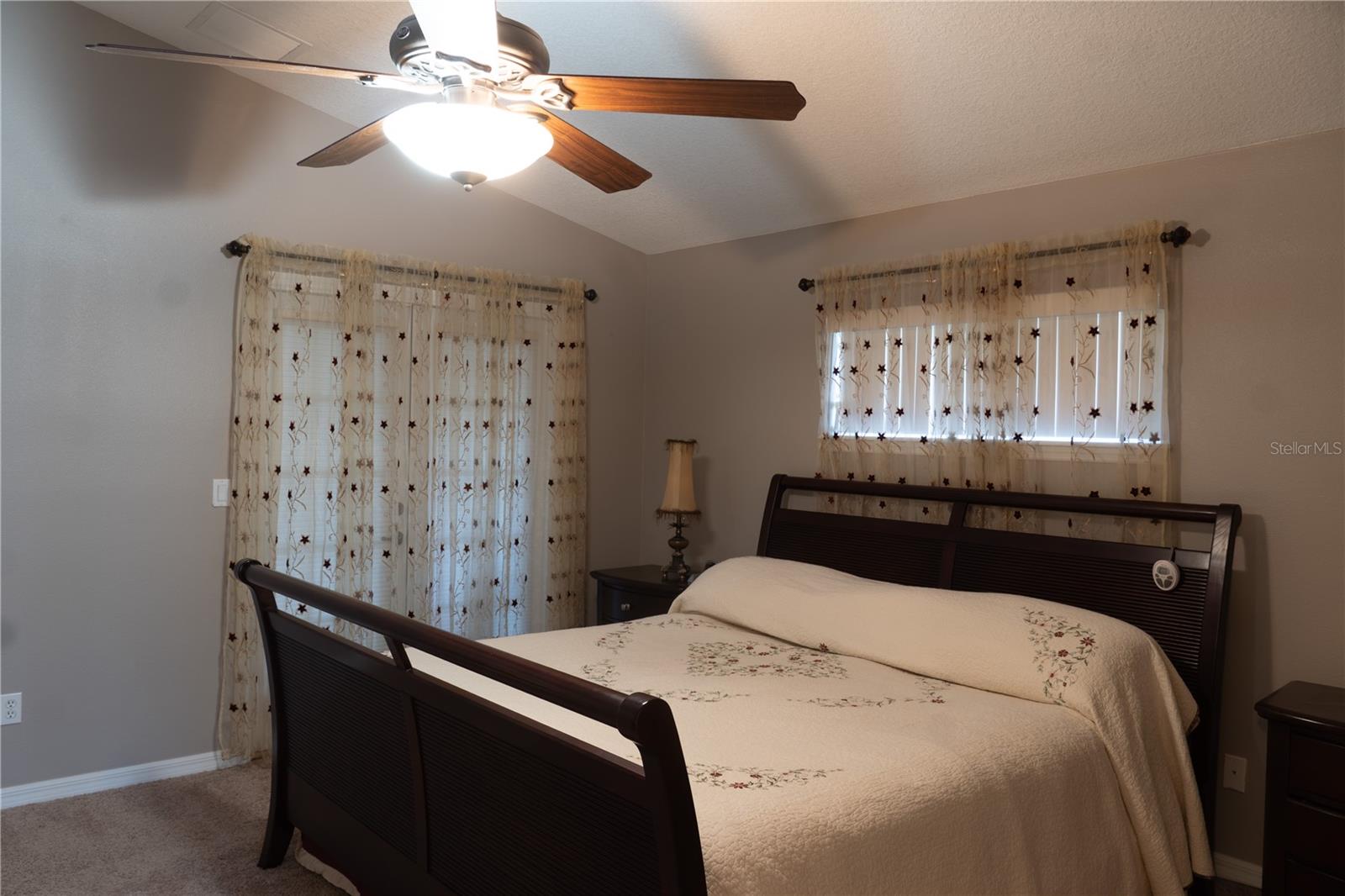 SAXON RIDGE - Residential