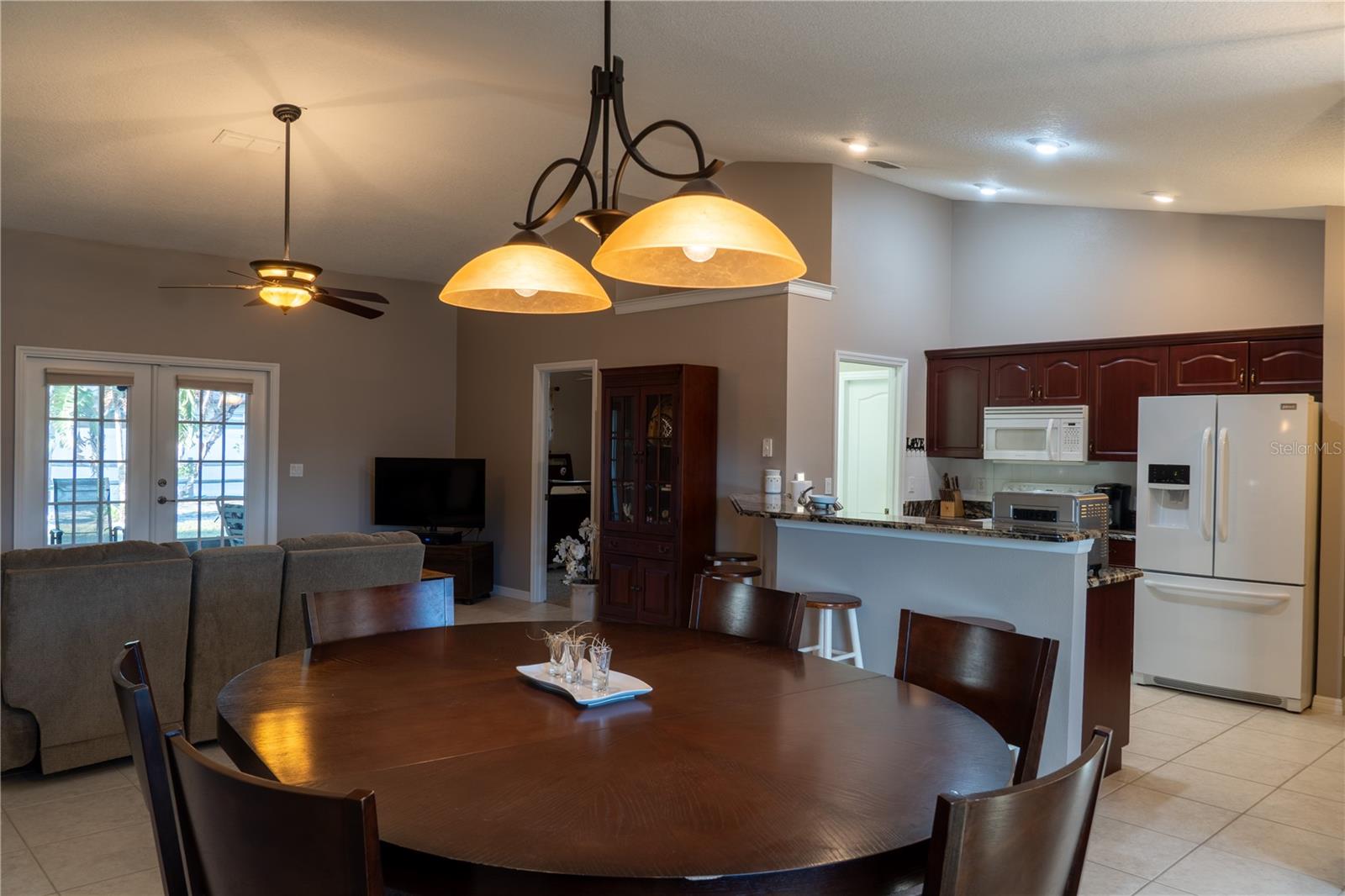 SAXON RIDGE - Residential