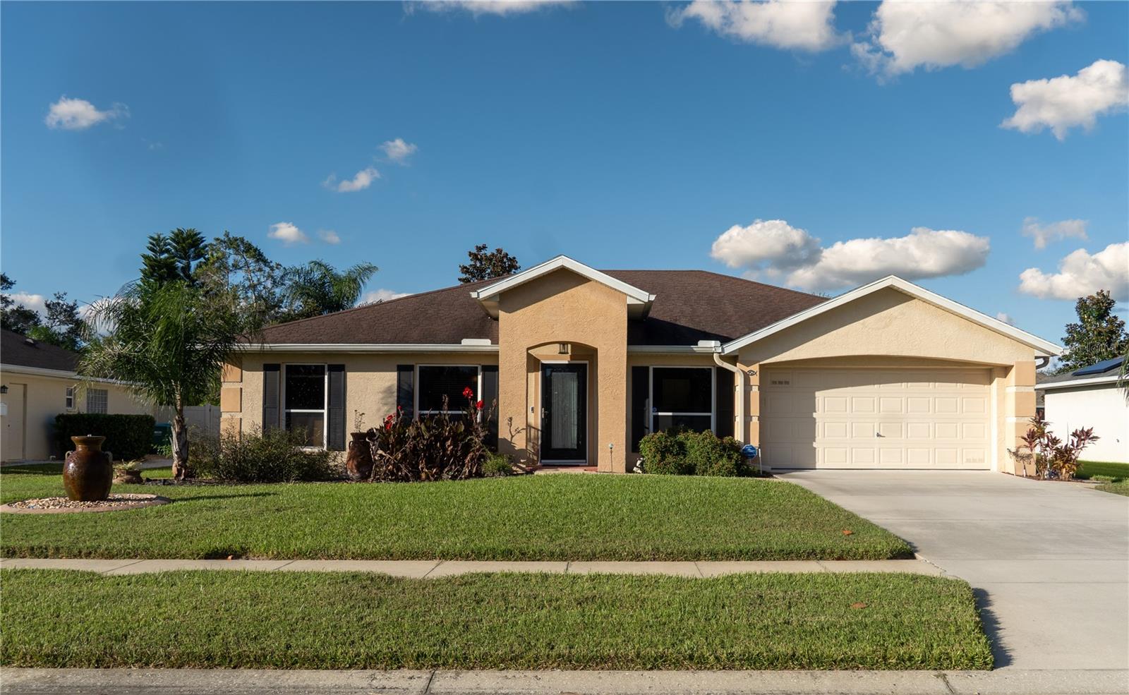 SAXON RIDGE - Residential