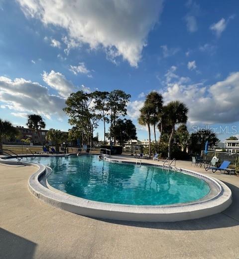 CAMBRIDGE HOUSE - Residential