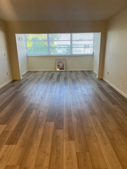 CAMBRIDGE HOUSE - Residential