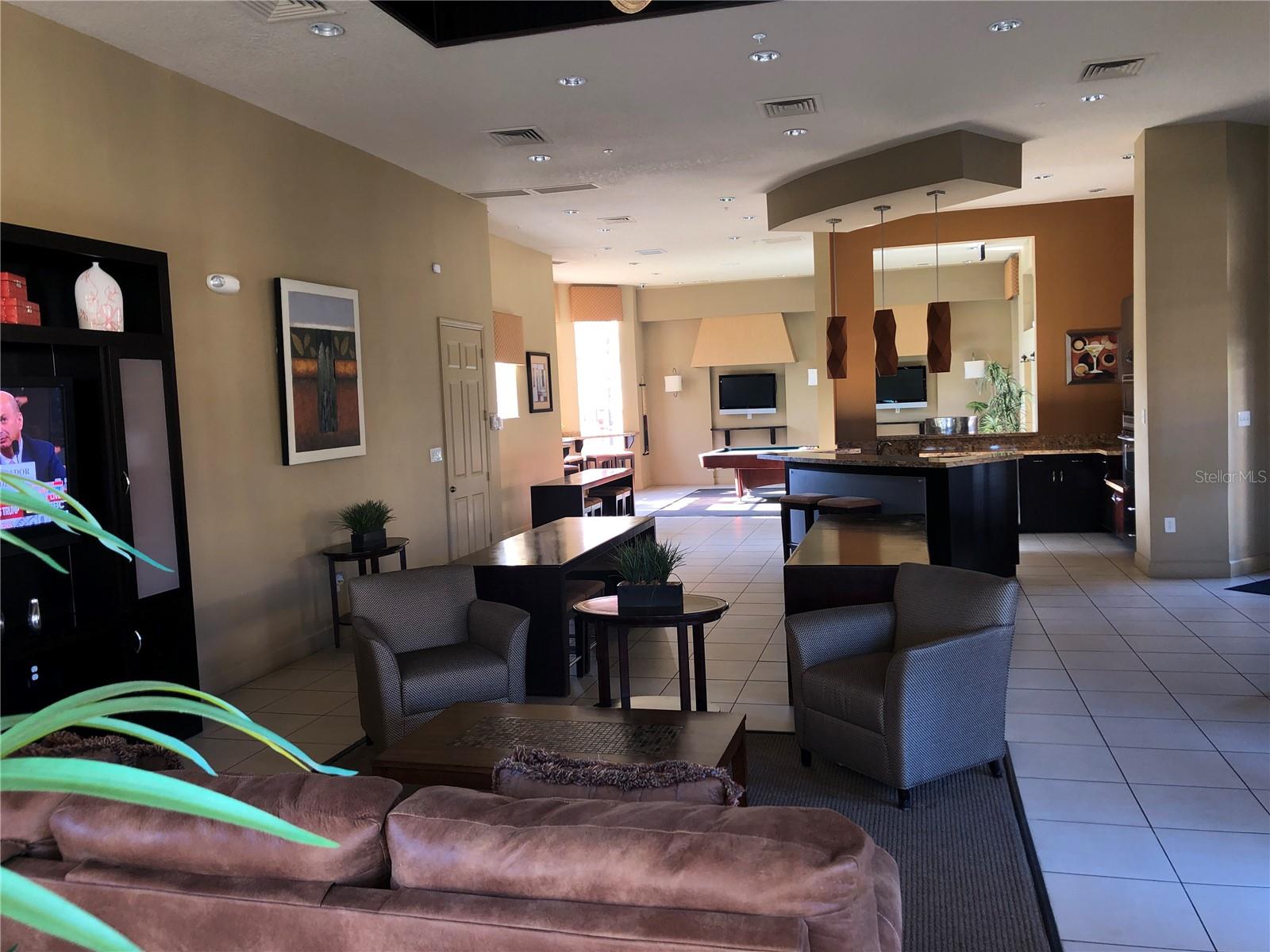 PALMS CLUB CONDO - Residential Lease