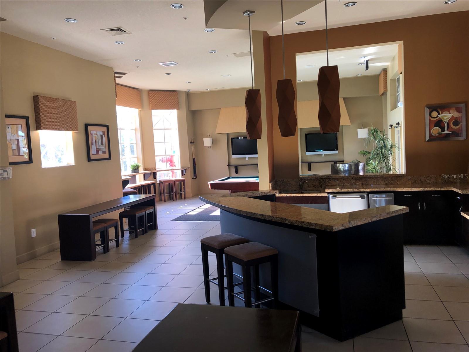 PALMS CLUB CONDO - Residential Lease