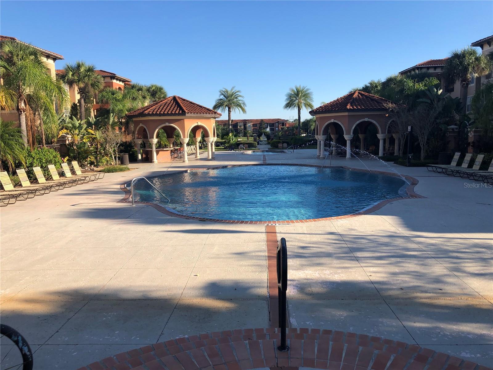 PALMS CLUB CONDO - Residential Lease