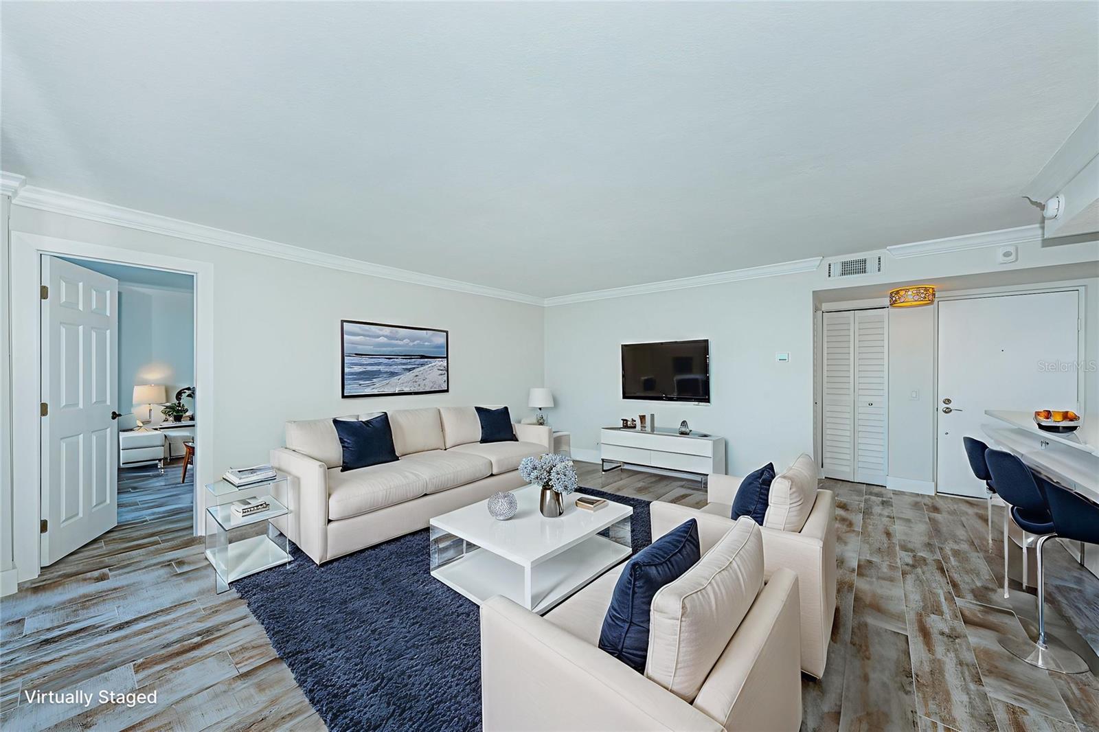 LA PUERTA DEL SOL CONDO - Residential