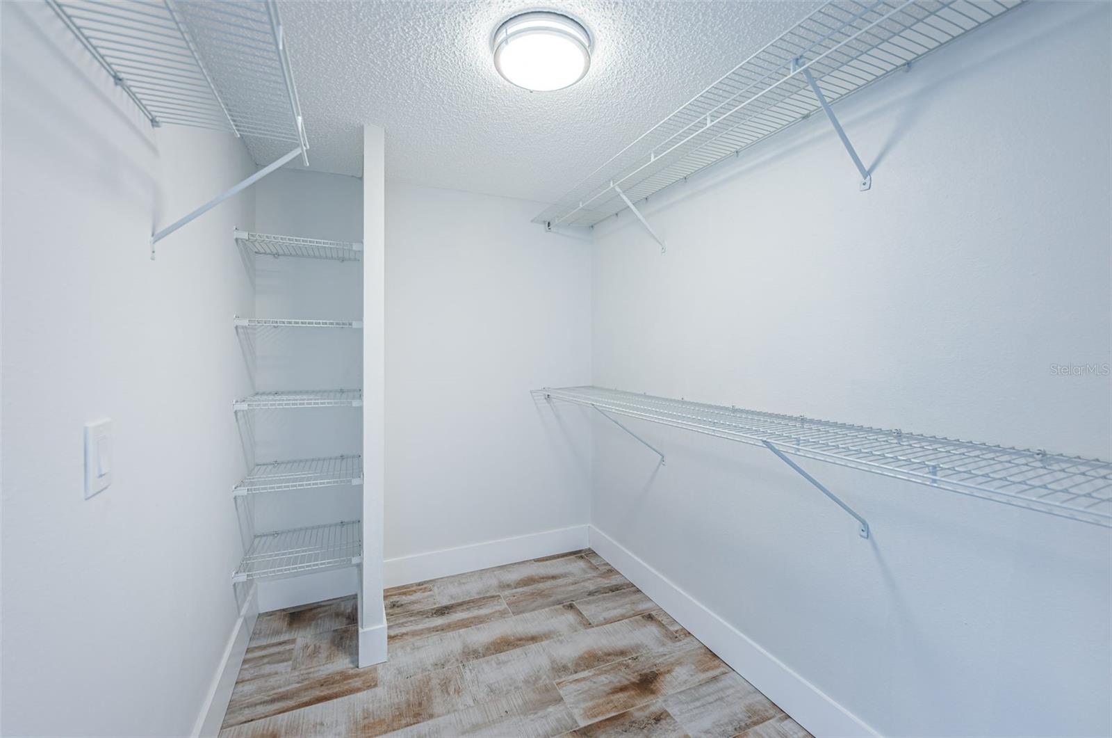 LA PUERTA DEL SOL CONDO - Residential