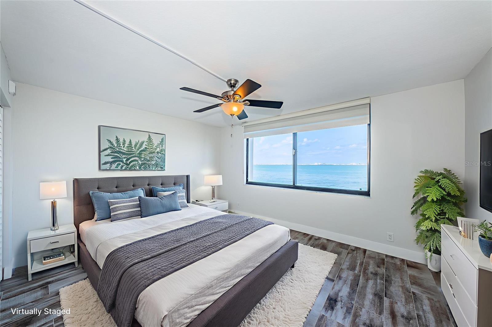 LA PUERTA DEL SOL CONDO - Residential