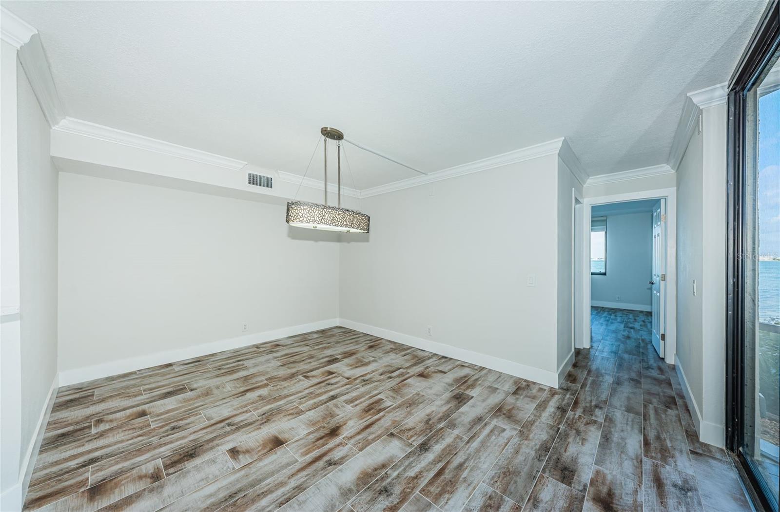 LA PUERTA DEL SOL CONDO - Residential