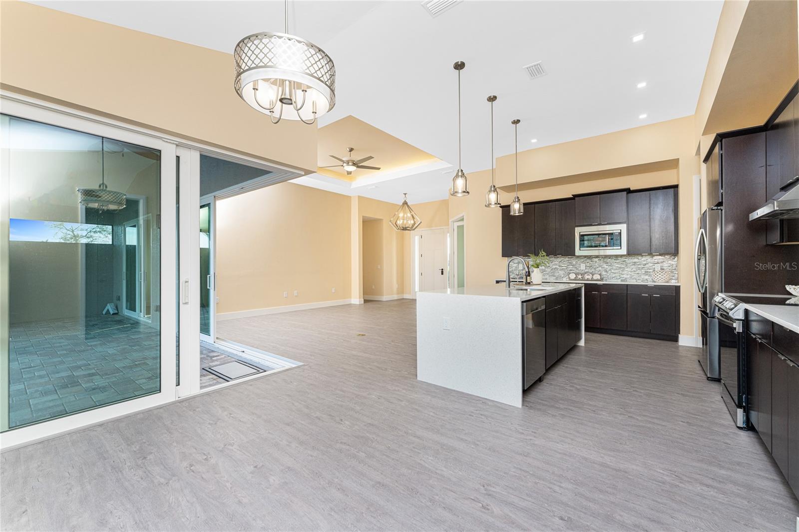 ROTONDA WEST LONG MEADOW - Residential