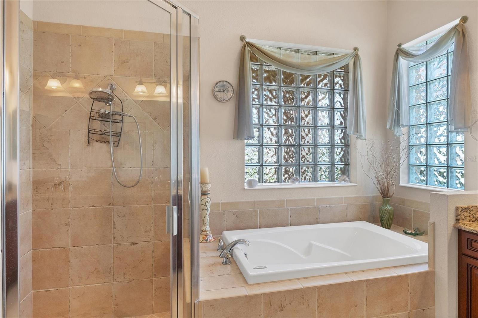 VENETIAN GOLF & RIVER CLUB PHA - Residential