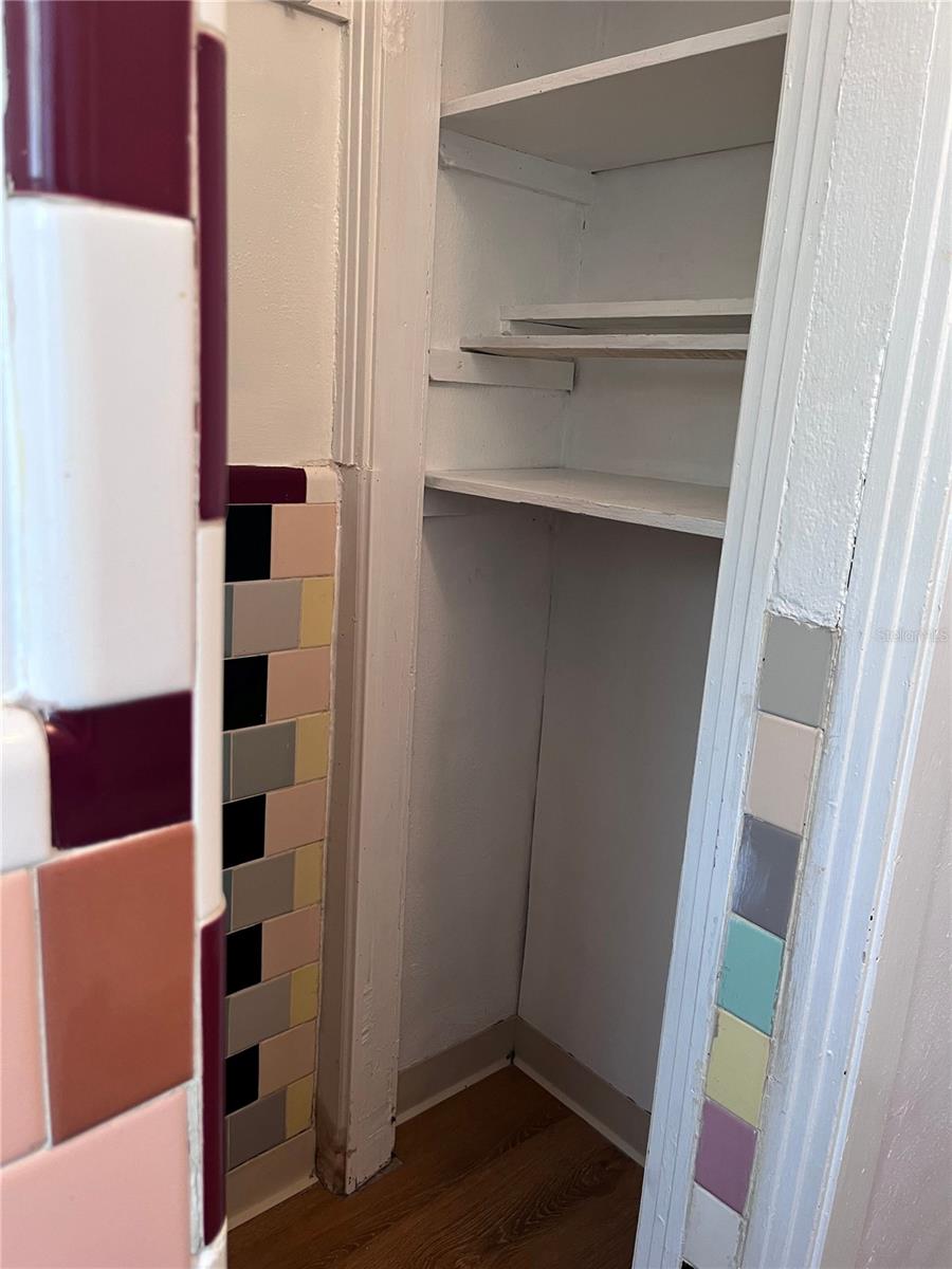 CORSONS SUB - Residential Lease