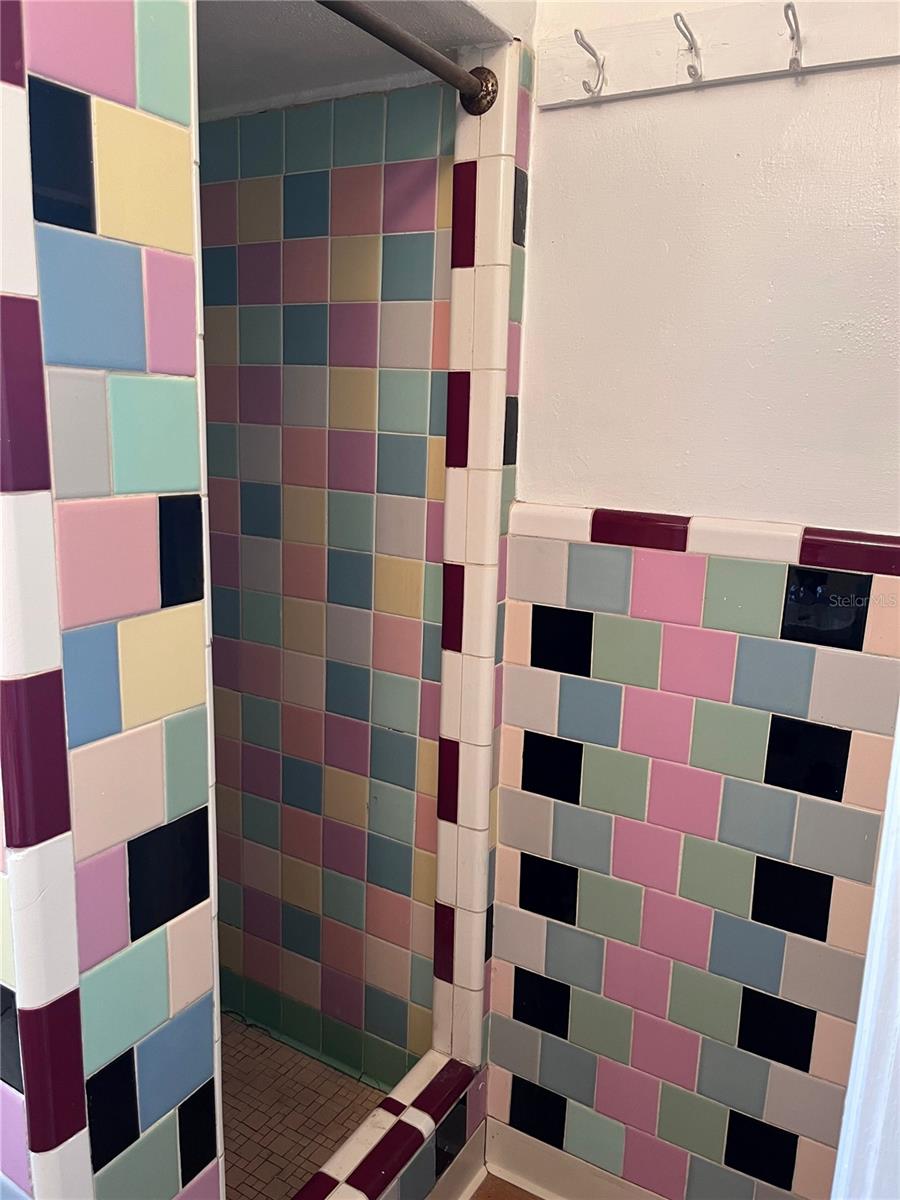 CORSONS SUB - Residential Lease