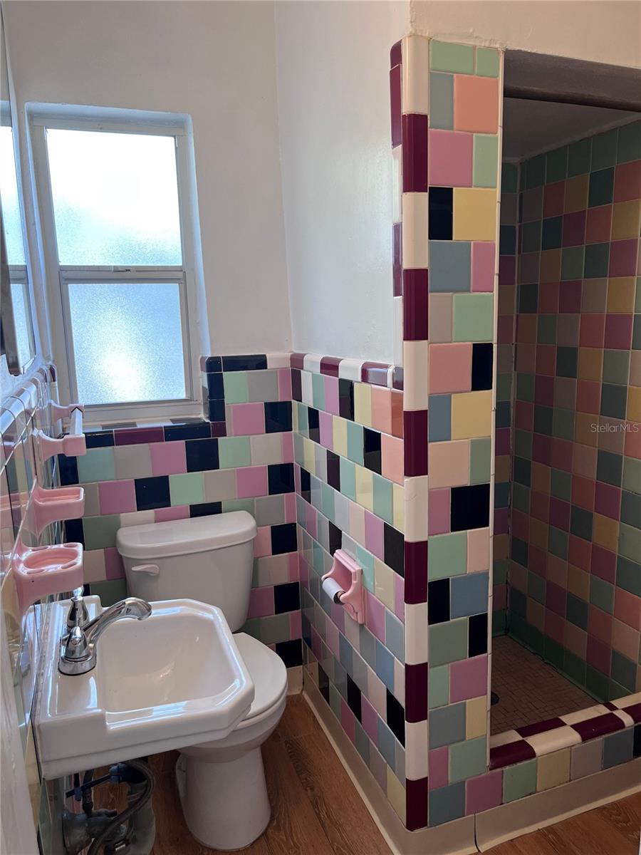 CORSONS SUB - Residential Lease