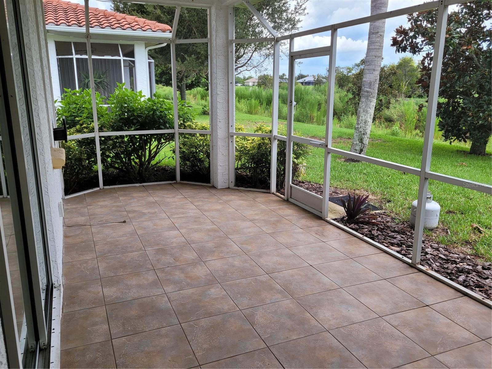 ALHAMBRA/LK MARLIN PH I - Residential Lease