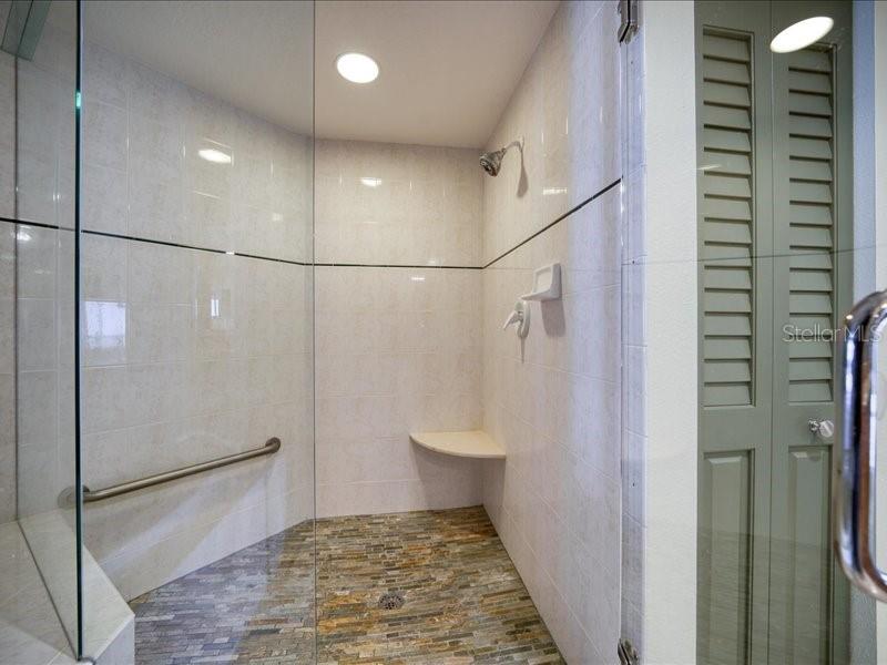 GRANDE ON SAND KEY CONDO - Residential