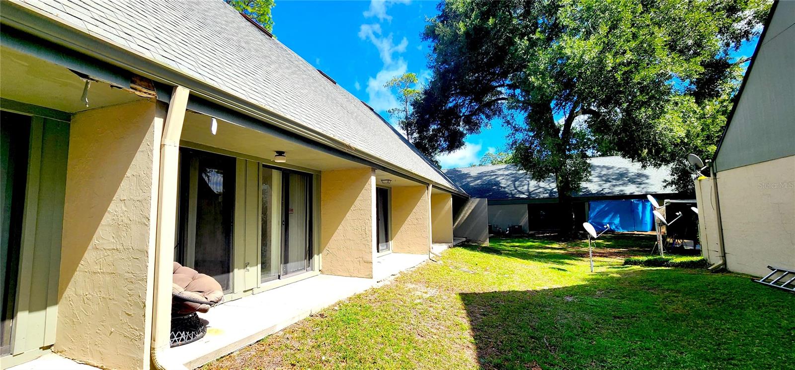 WOODSIDE VILLAS - Residential