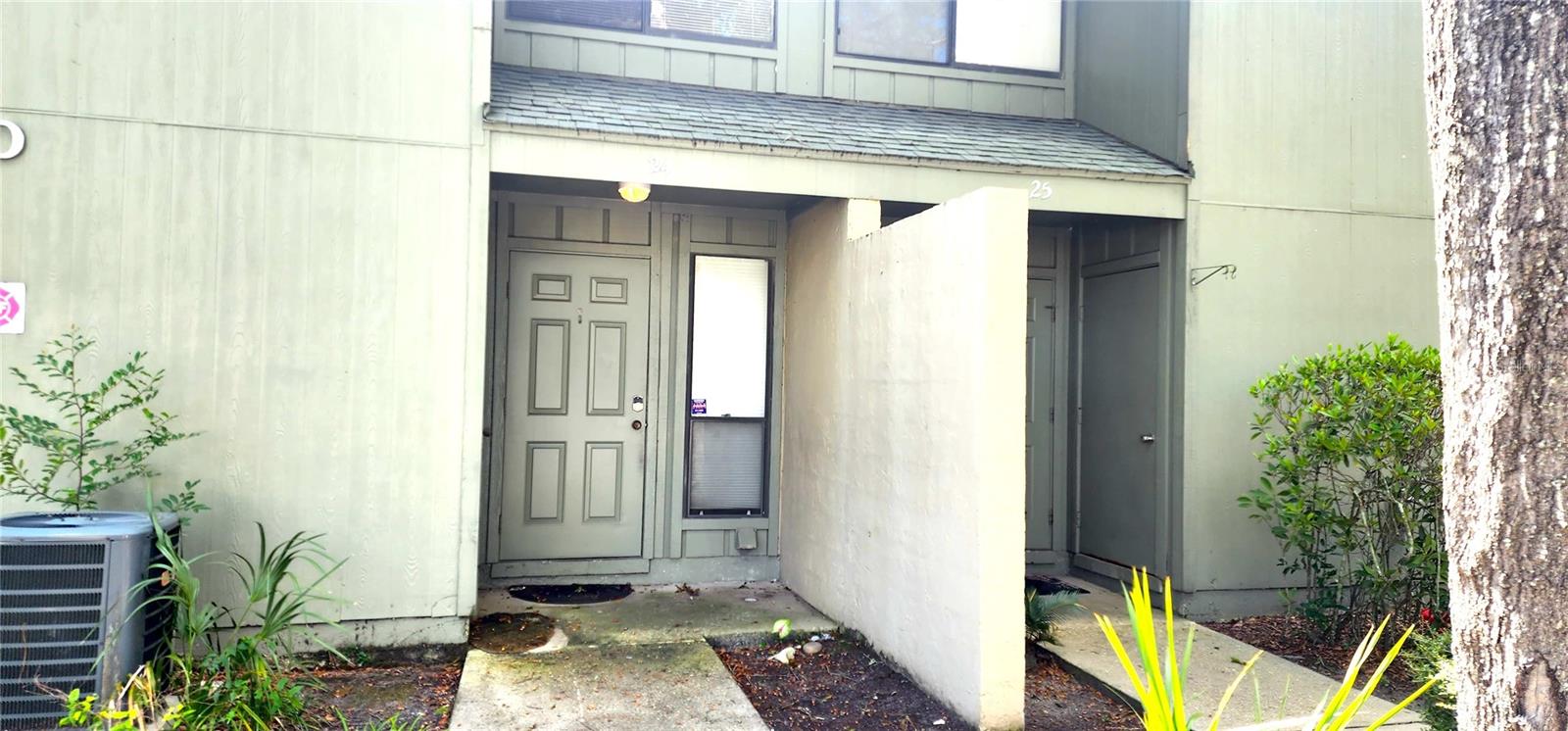 WOODSIDE VILLAS - Residential