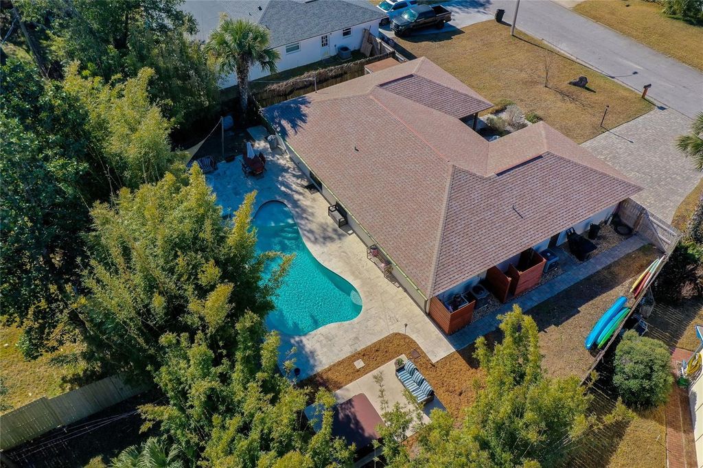 Photo of 871 Lindenwood Circle E, Ormond Beach, FL 32174 (MLS # FC317185)