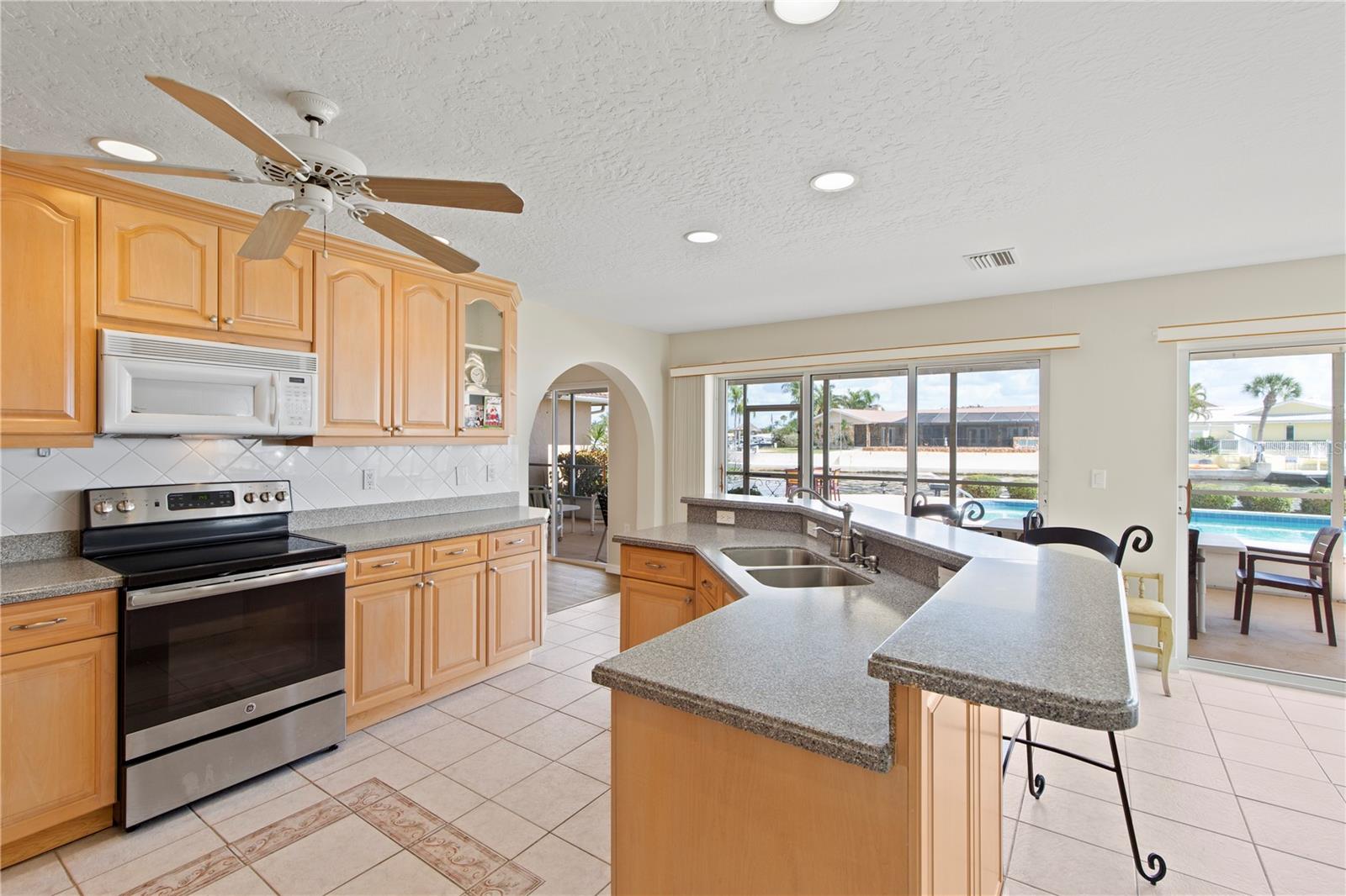 FLOR A MAR - Residential