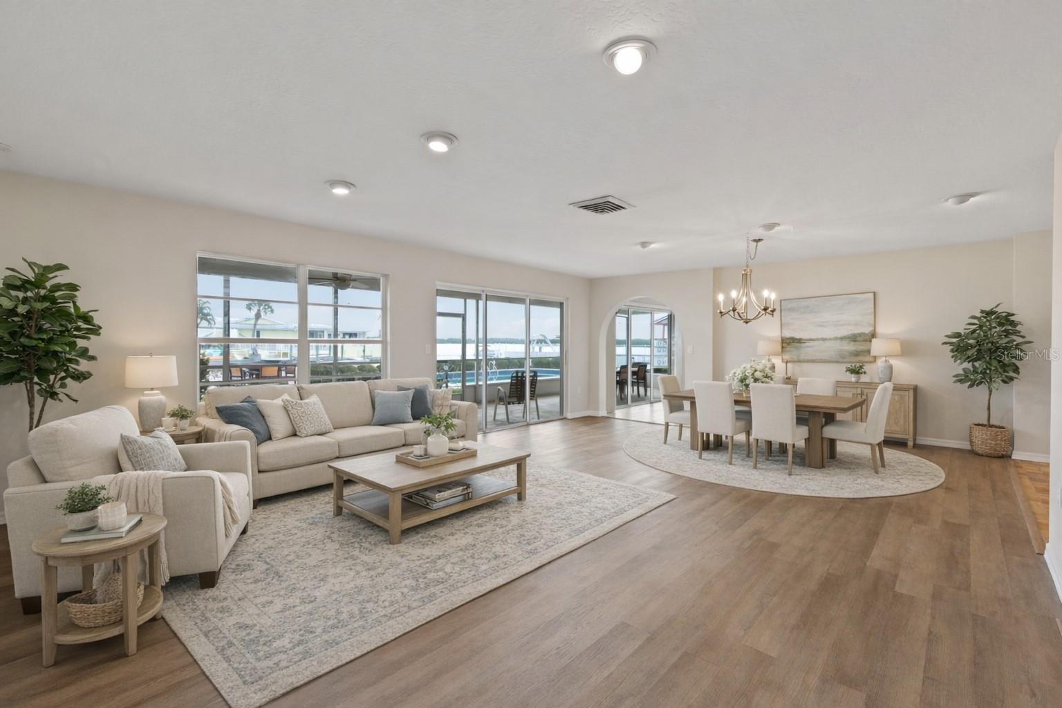 FLOR A MAR - Residential