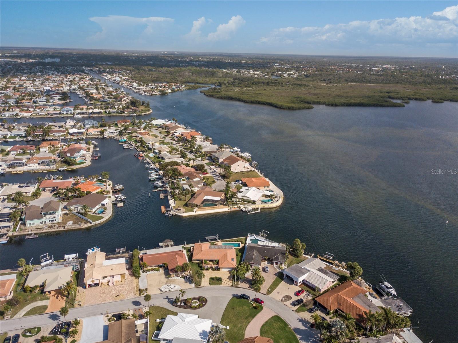 FLOR A MAR - Residential