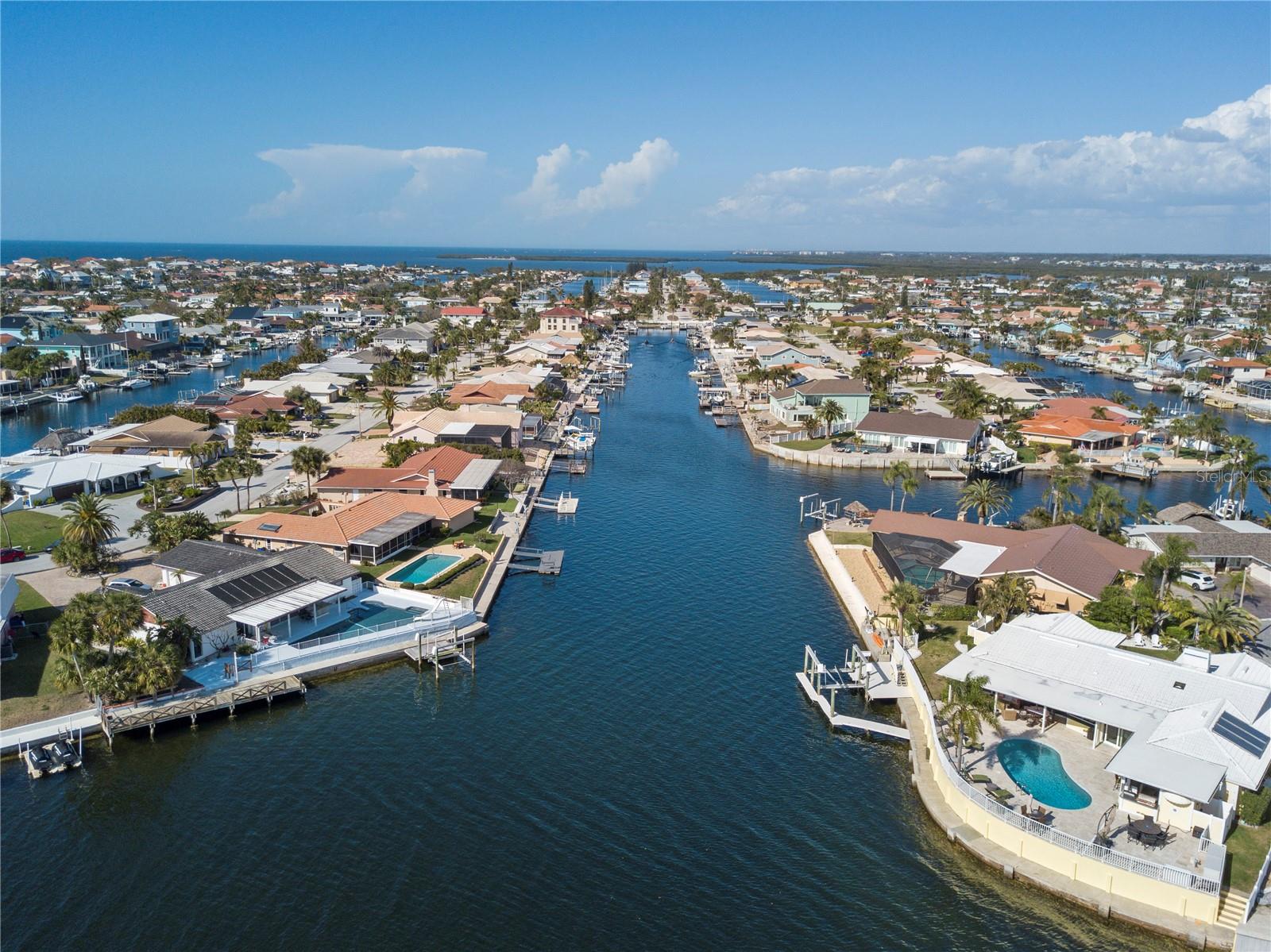 FLOR A MAR - Residential