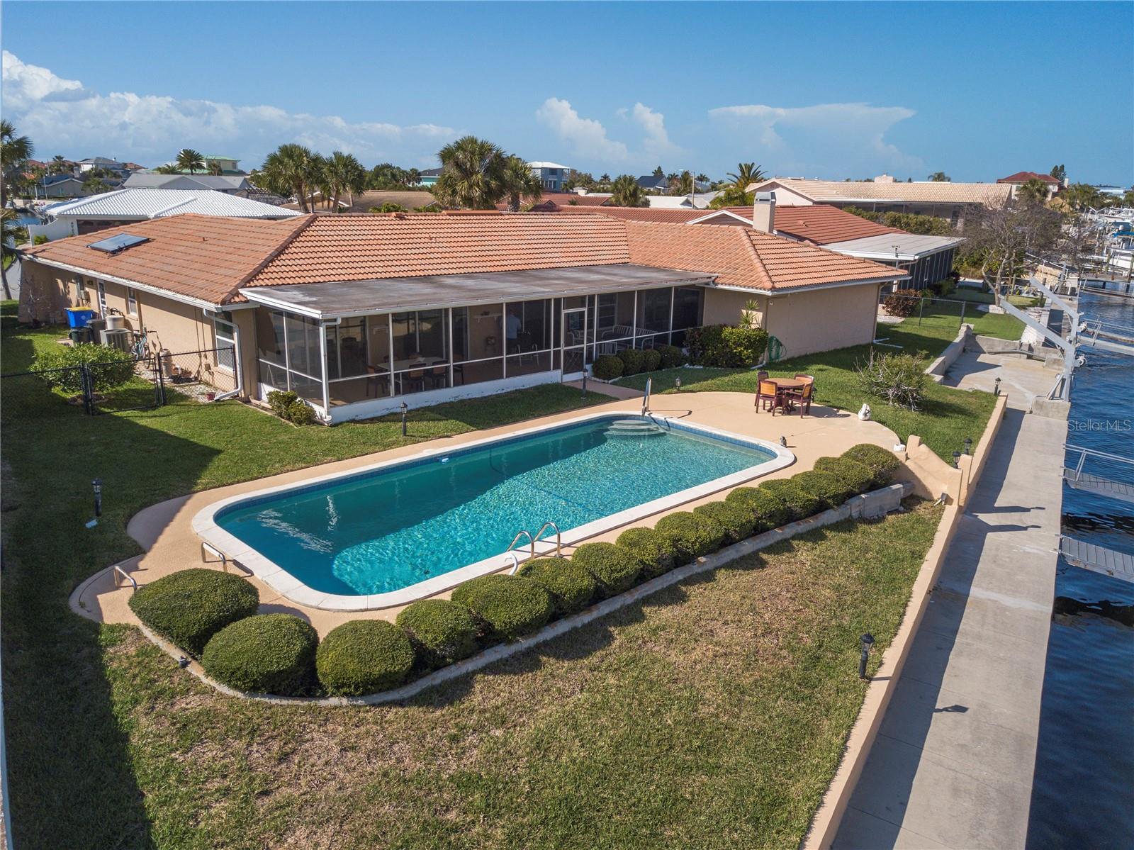 FLOR A MAR - Residential