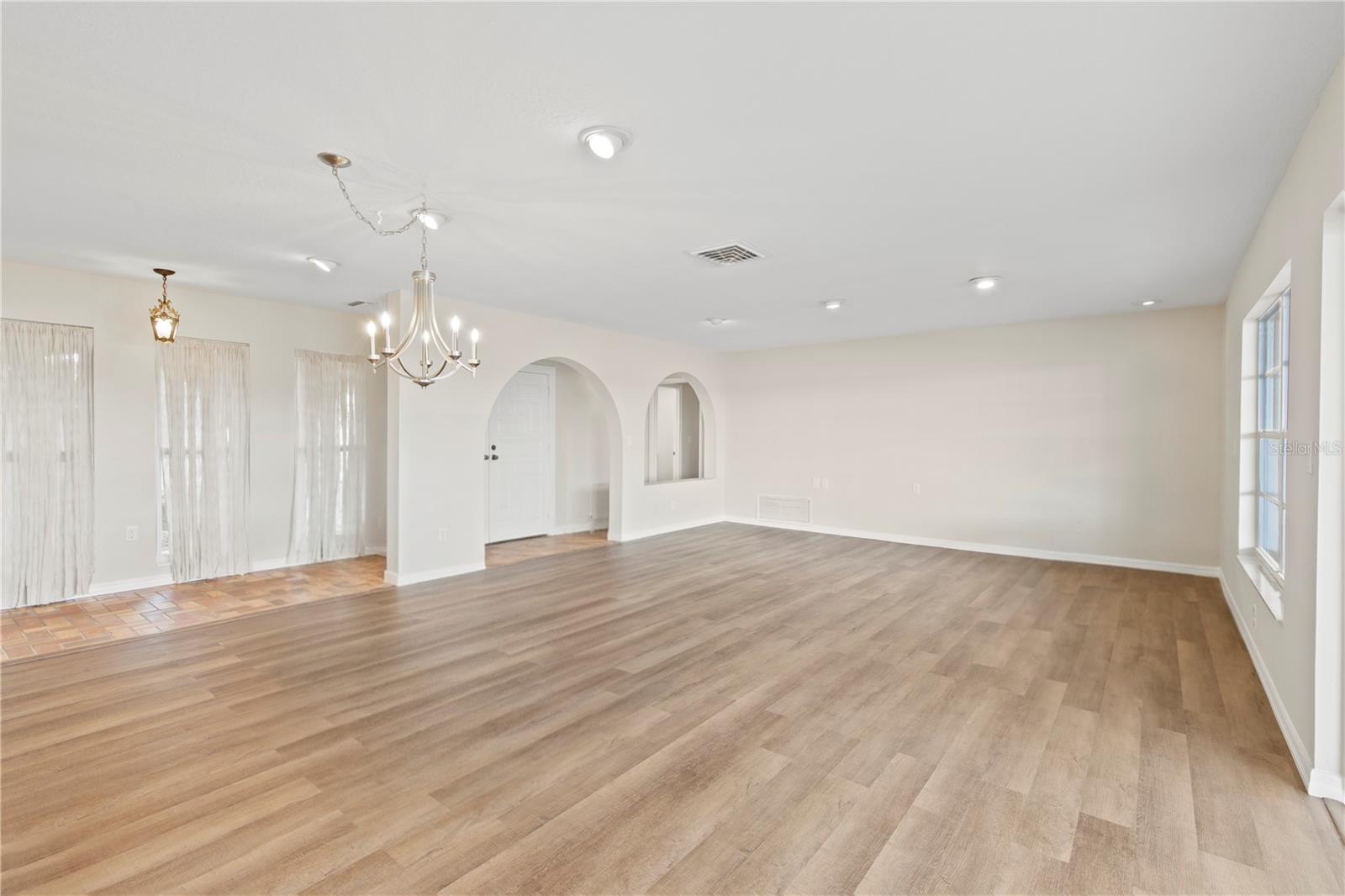 FLOR A MAR - Residential