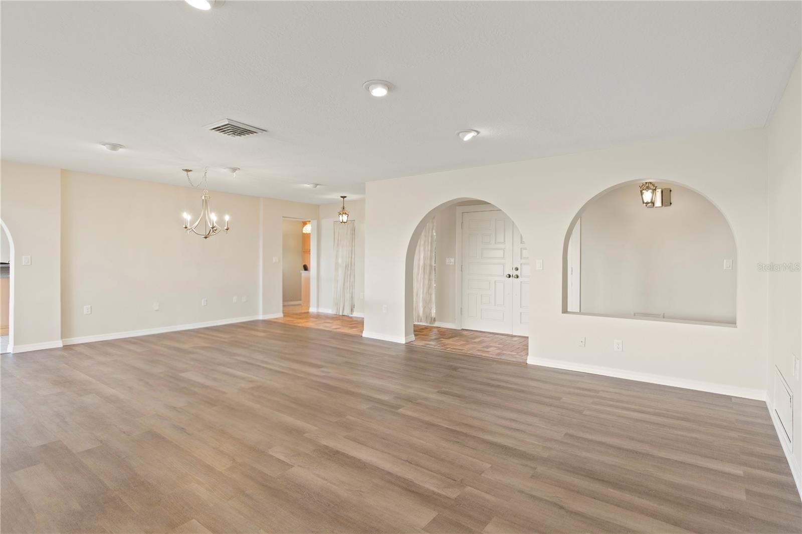 FLOR A MAR - Residential