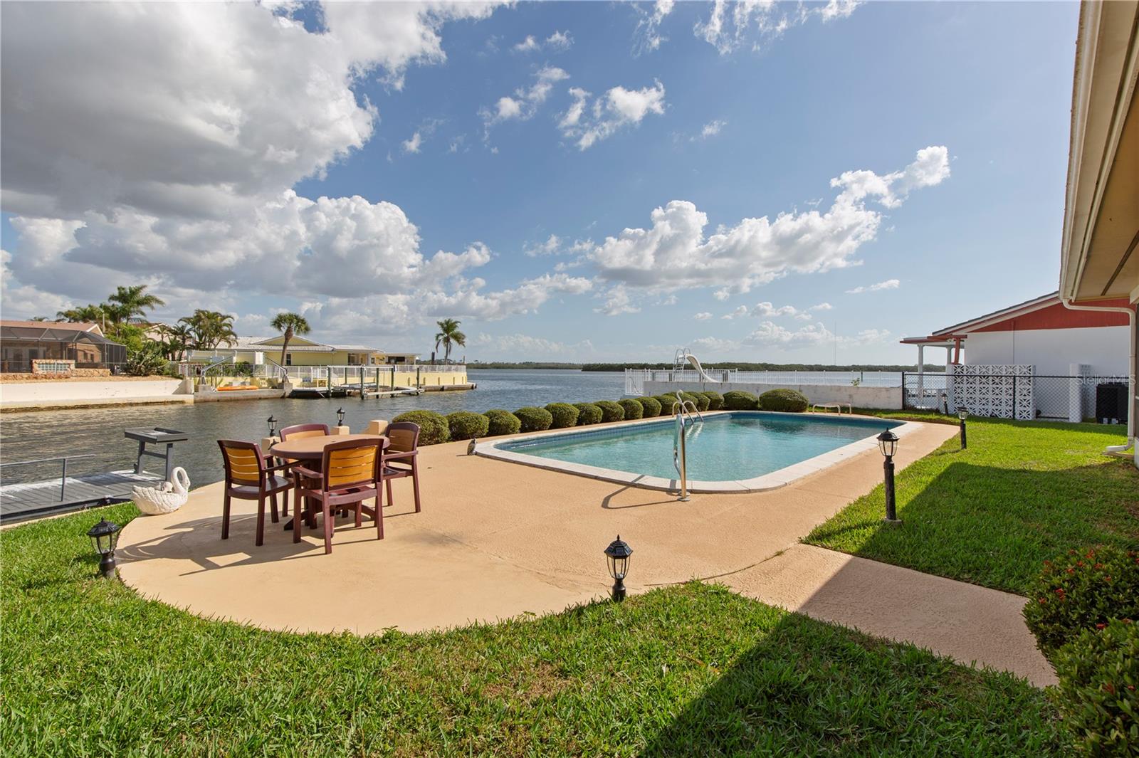 FLOR A MAR - Residential