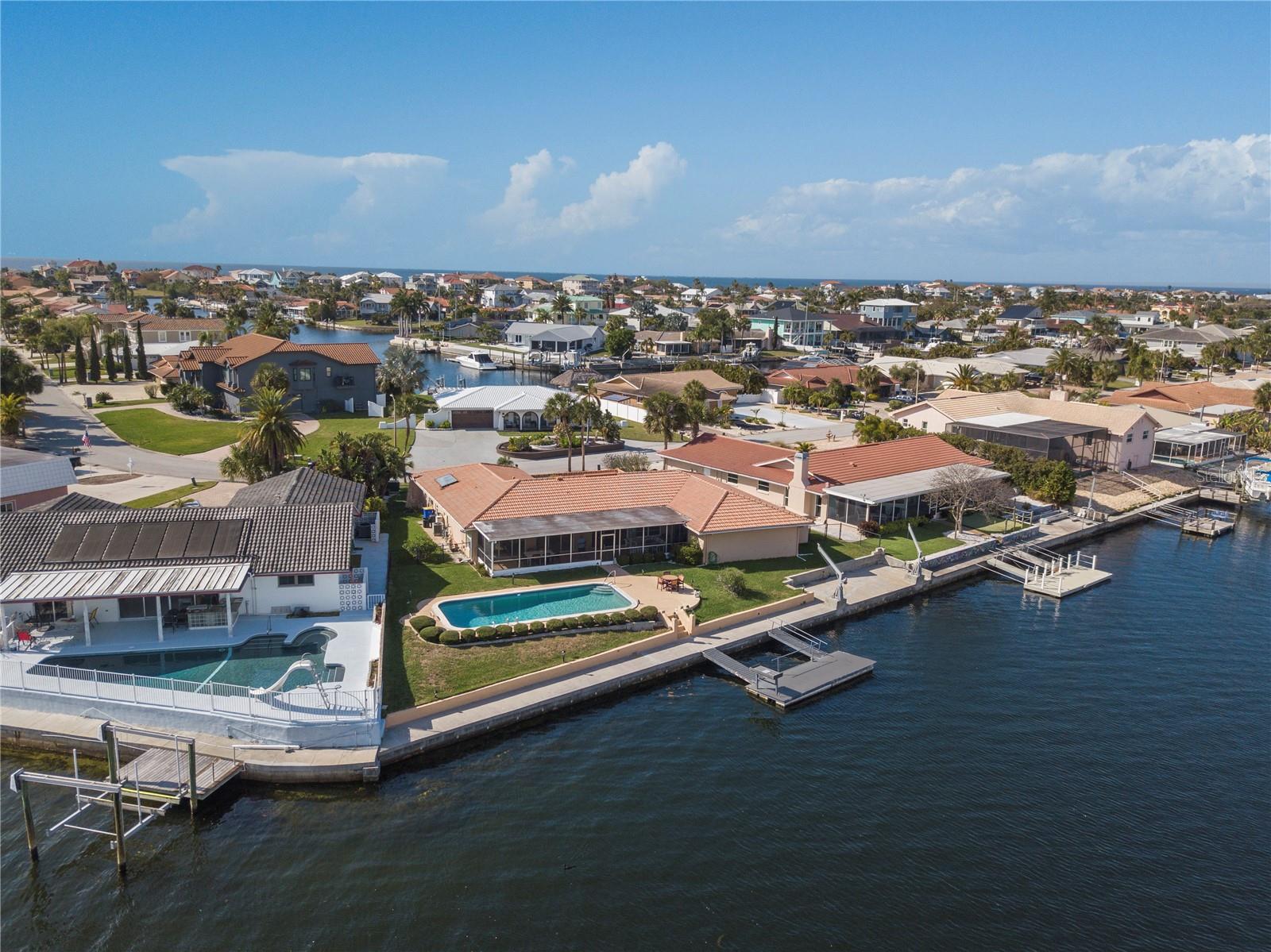 FLOR A MAR - Residential