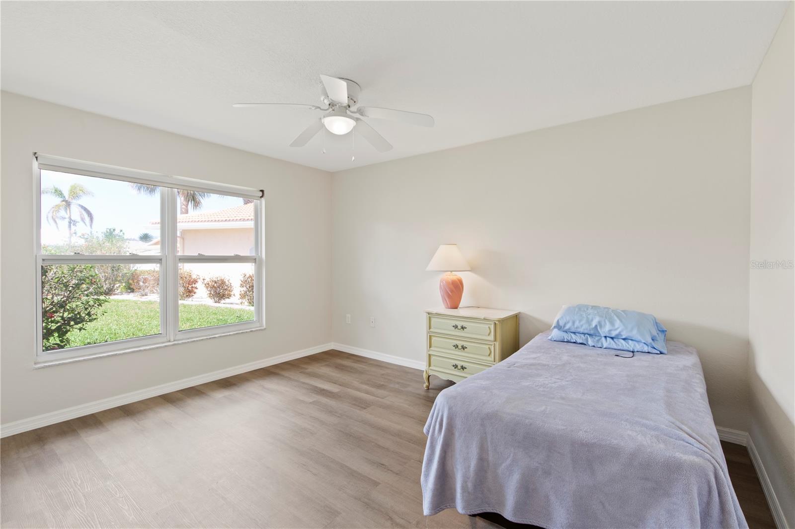 FLOR A MAR - Residential