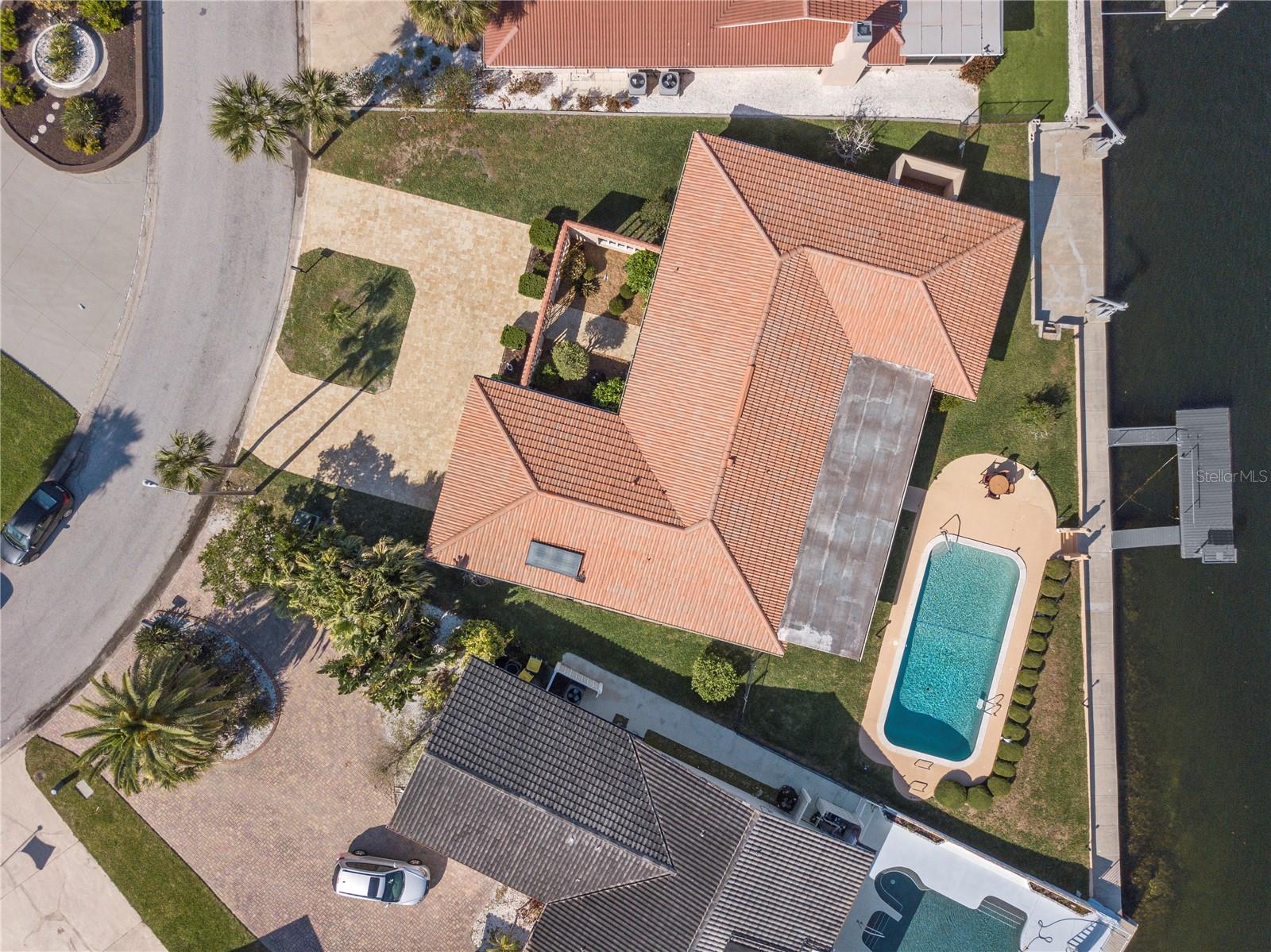 FLOR A MAR - Residential