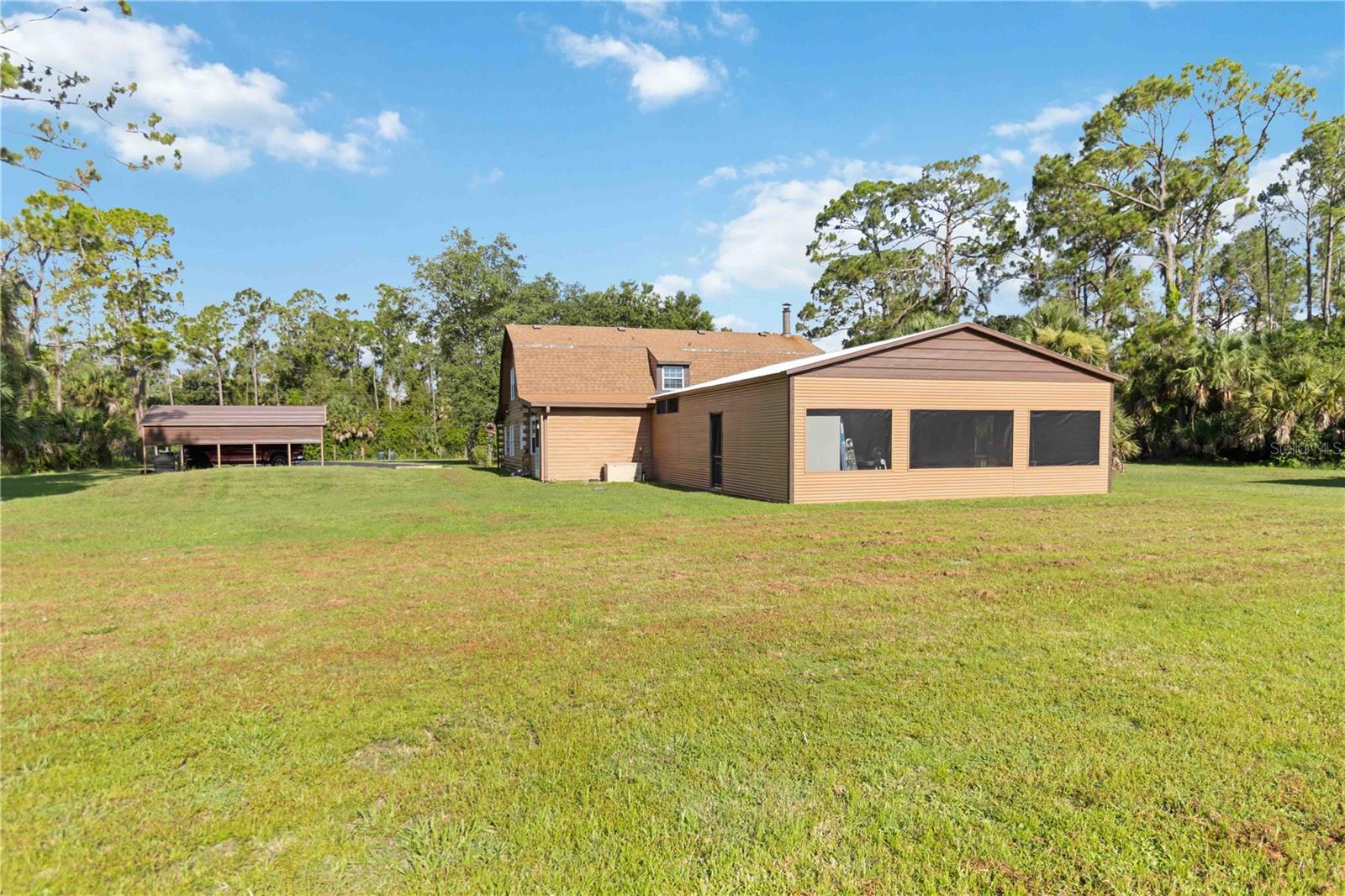 NORTH PORT CHARLOTTE ESTATES - Residential