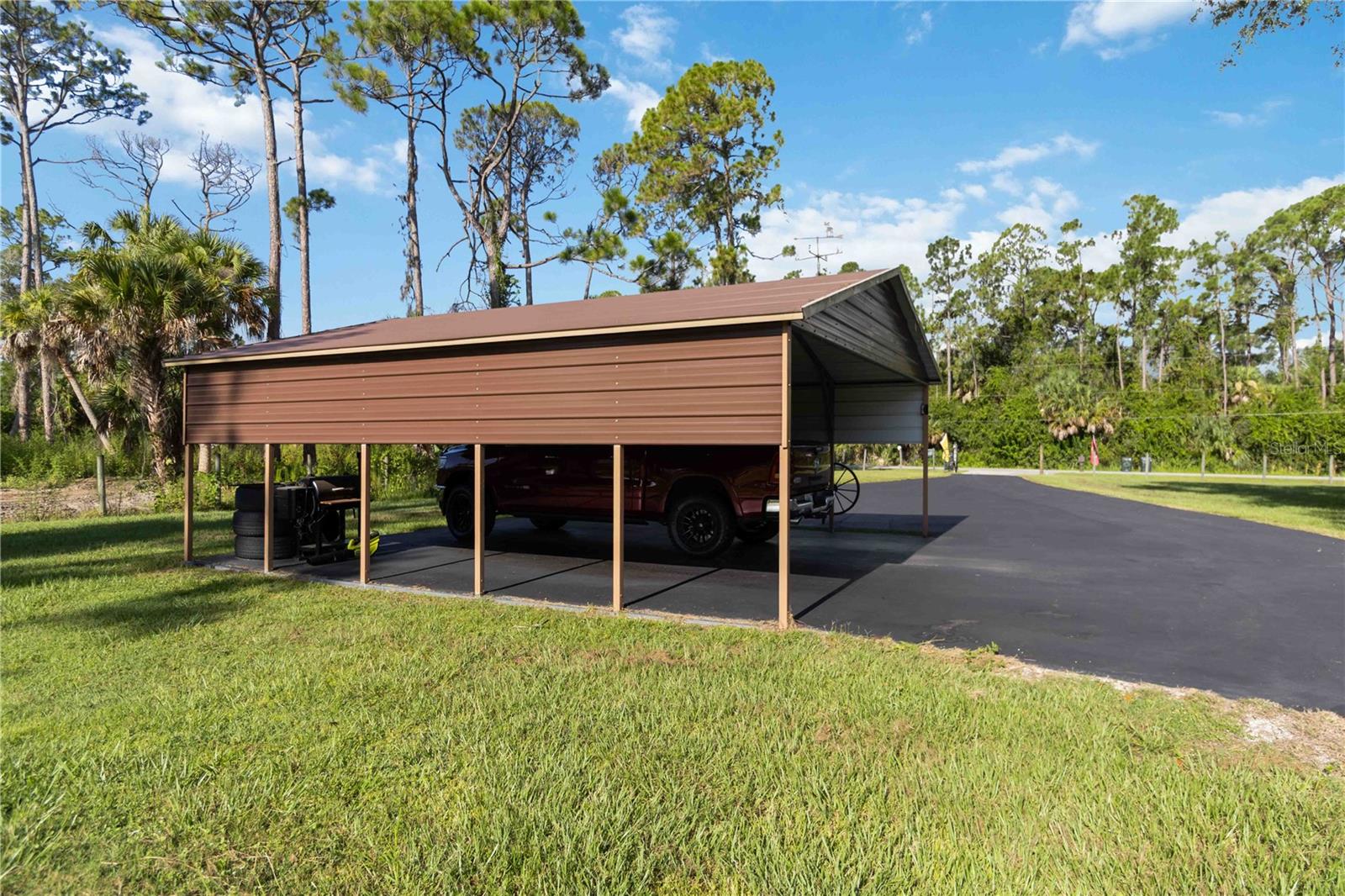 NORTH PORT CHARLOTTE ESTATES - Residential