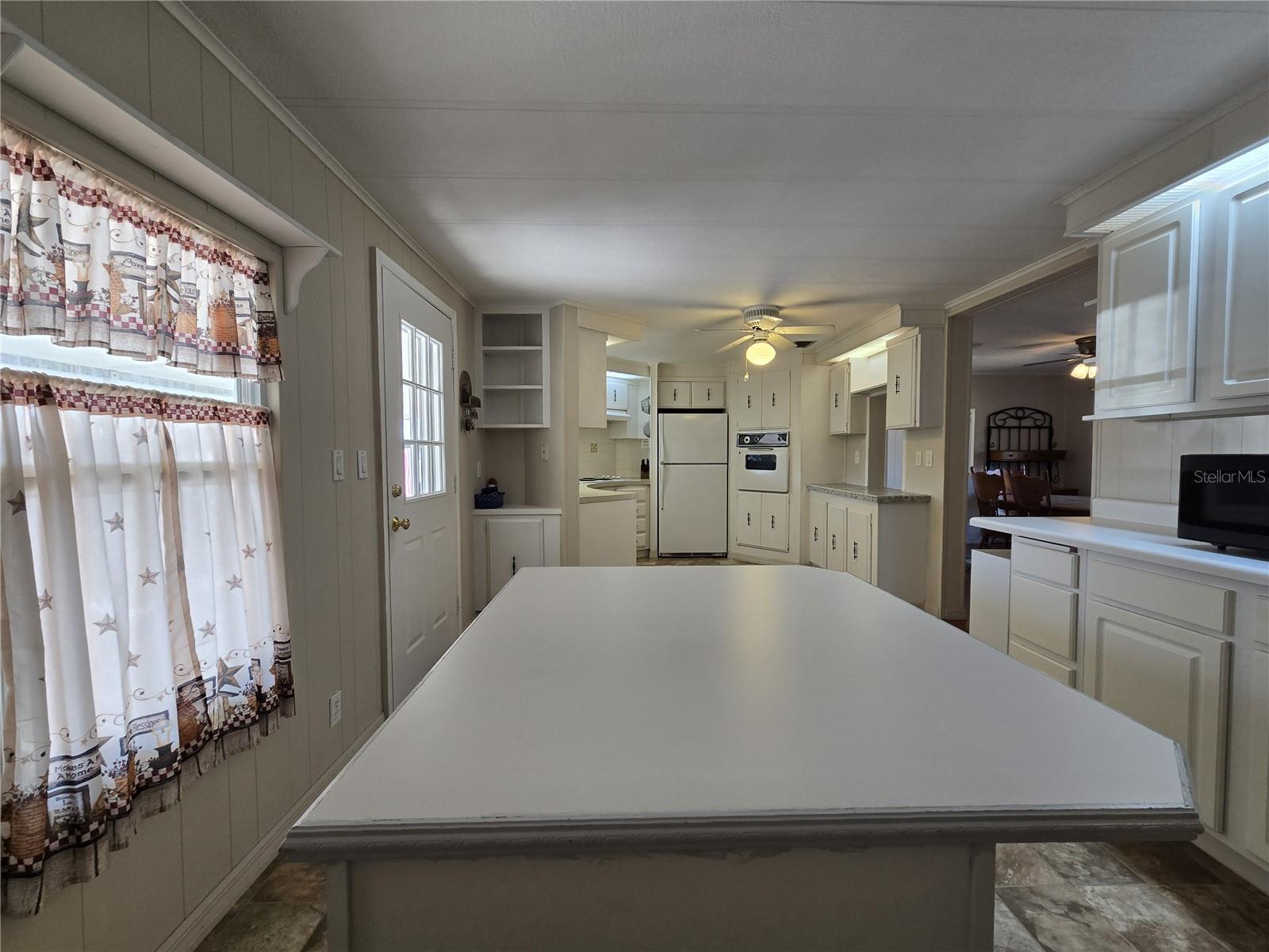 BANBURY VILLAGE CONDO - Residential