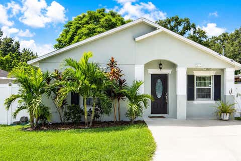 Photo of 811 Hoffman Boulevard, Tampa, FL 33612 (MLS # TB8532335)