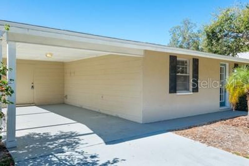 Photo of 5815 S 1st Street, Tampa, FL 33611 (MLS # TB8441774)